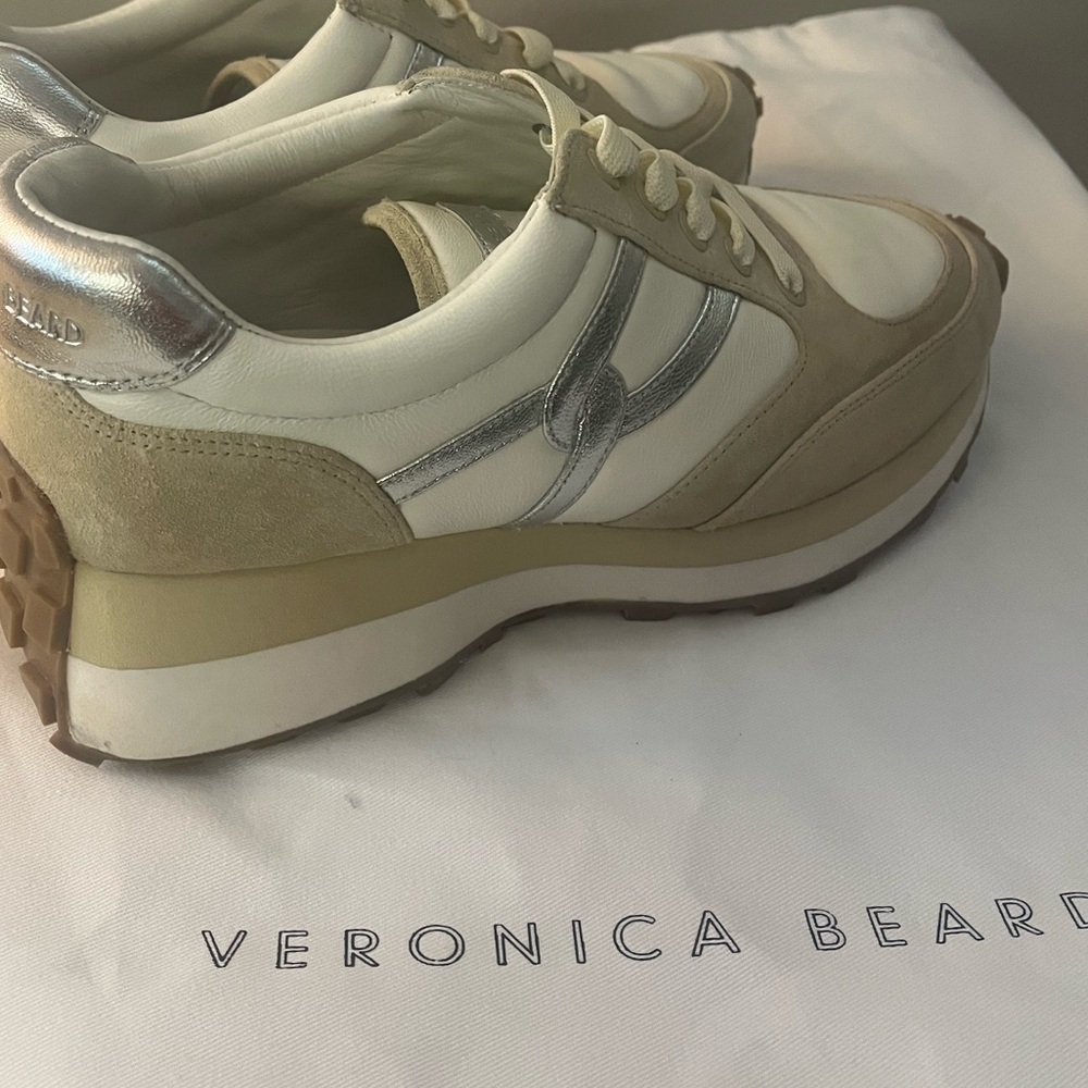 Veronica Beard *like new* Valentia Sneaker Coconut and Silver